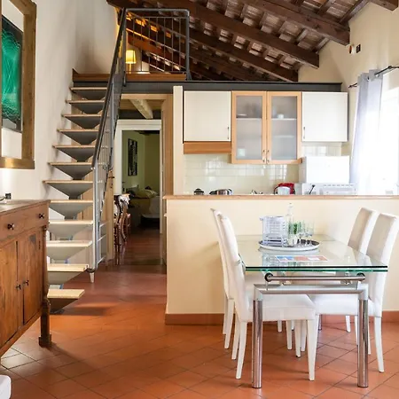 Apartamento Loveflat A Pochi Passi Dal Castello Estense *
