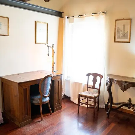 Loveflat A Pochi Passi Dal Castello Estense Apartamento Ferrara