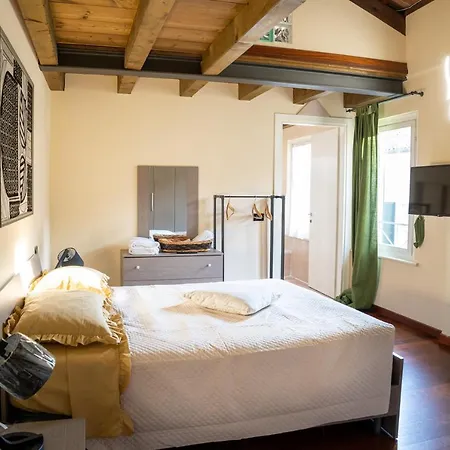 Apartamento Loveflat A Pochi Passi Dal Castello Estense Ferrara
