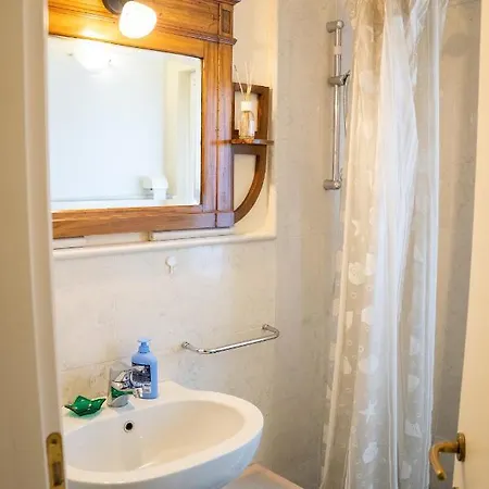 Loveflat A Pochi Passi Dal Castello Estense Apartamento